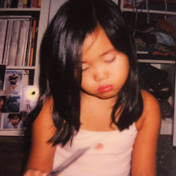 Meet your Posher, Julia - Picture 1 of 1